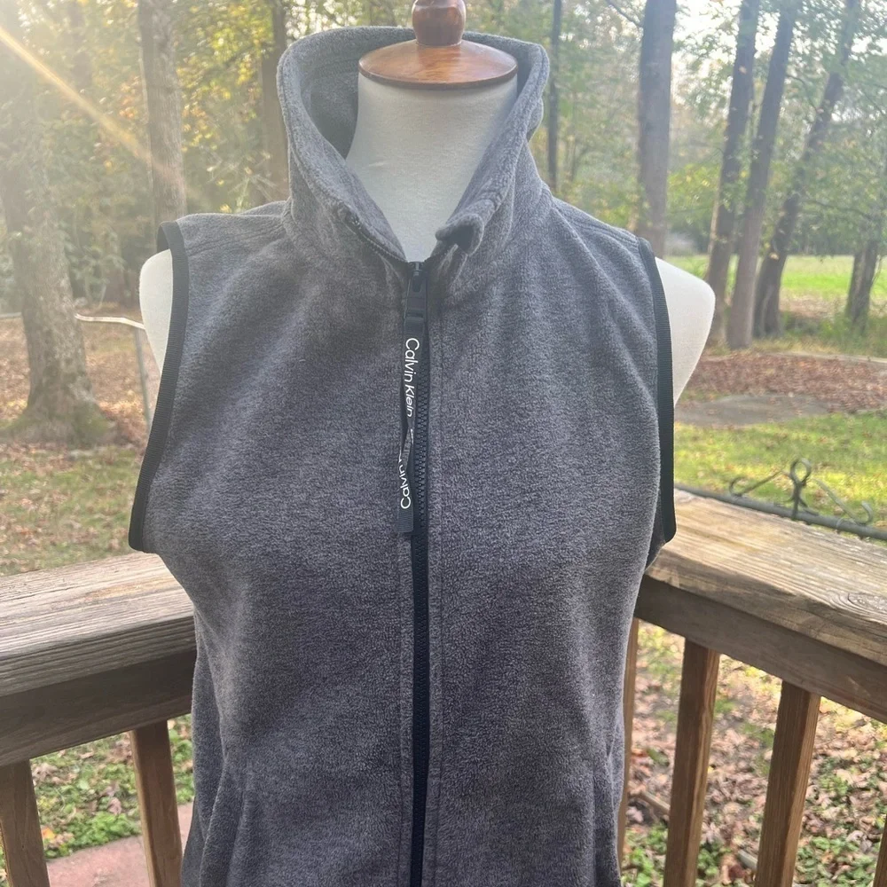Calvin Klein gray fleece Performance Vest